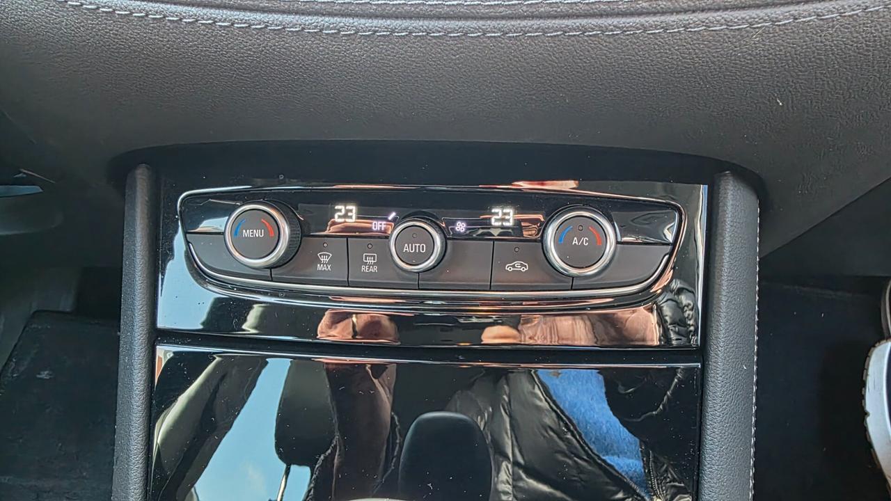 Opel Grandland X 1.5 diesel Ecotec Start&Stop aut. Elegance AT8