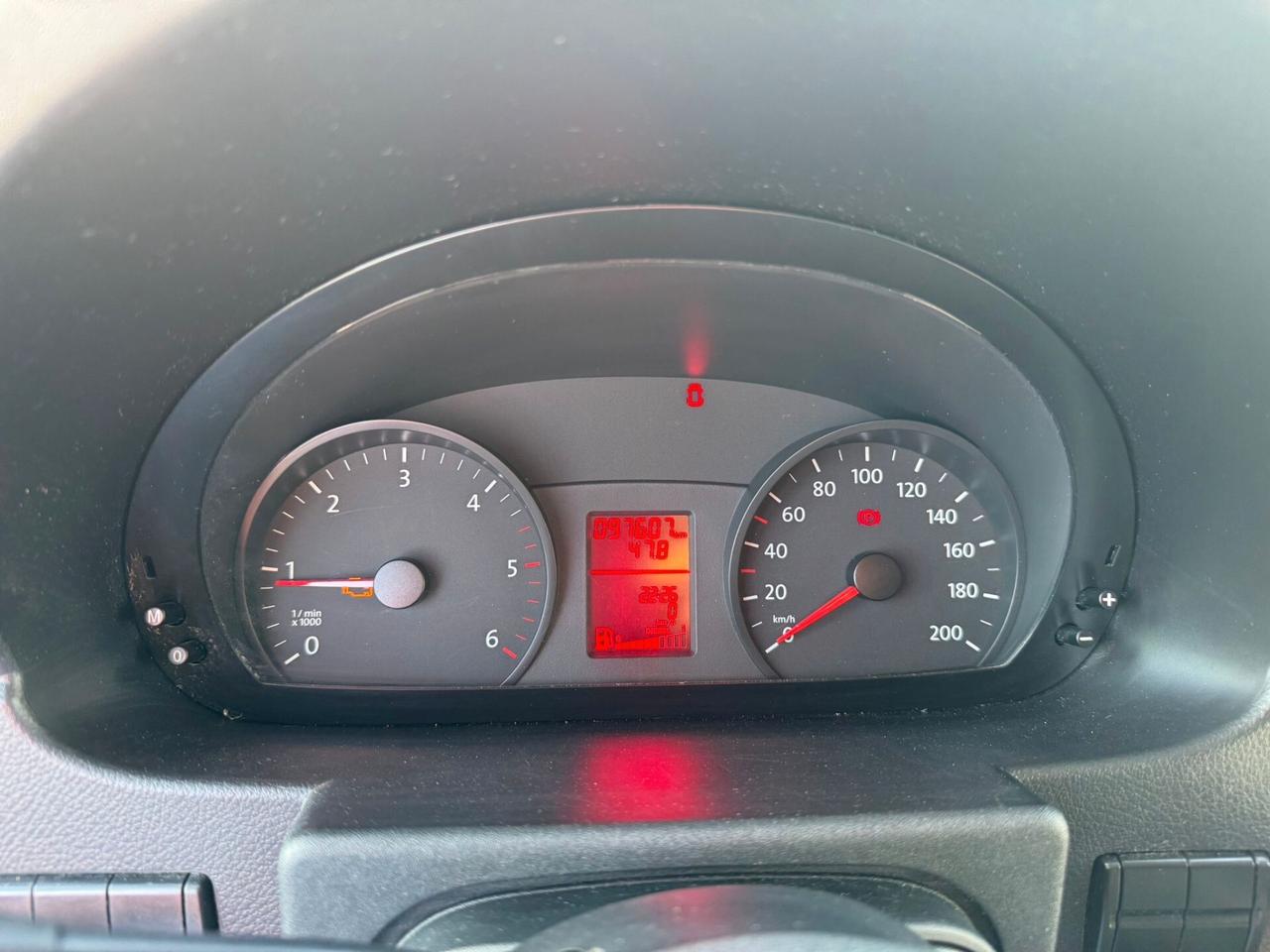 Volkswagen Crafter 30 2.0 TDI 136CV PM-TN furgone (042)