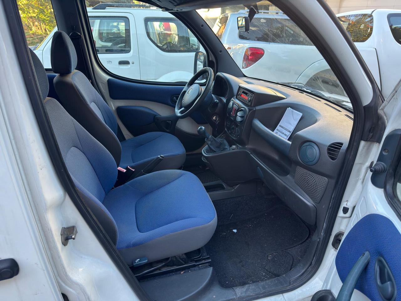 Fiat Doblo 1.9 diesel cat Cargo Combi Autocarro 5 posti SX tassa ridotta