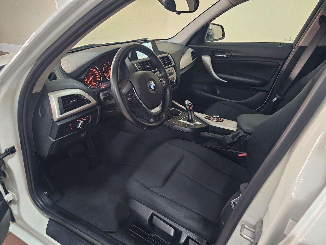 Bmw 116 116d 5p. Urban