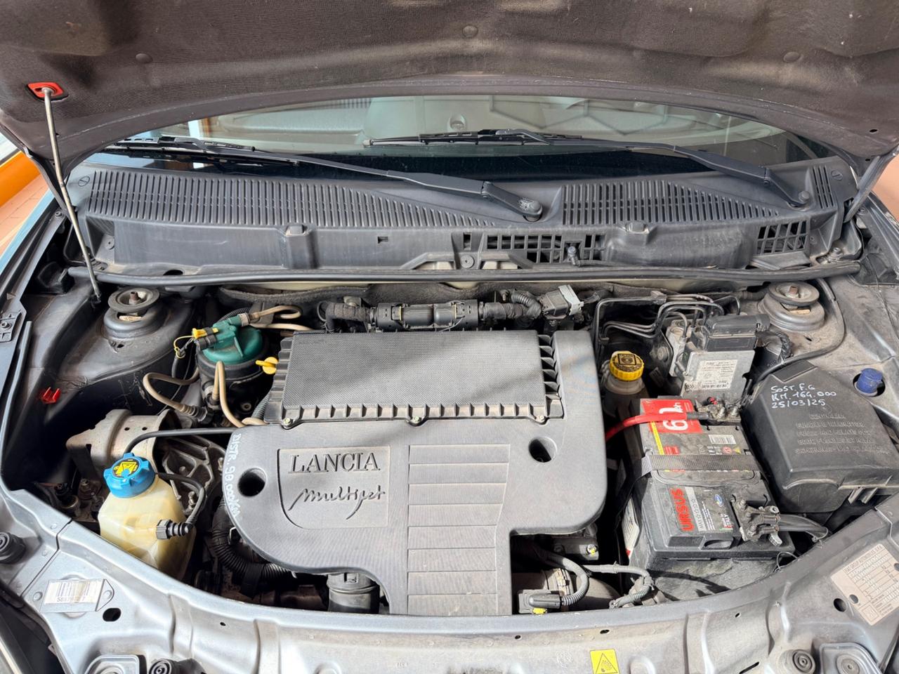 Lancia Ypsilon 1.3Mjt 75cv Neopatentati