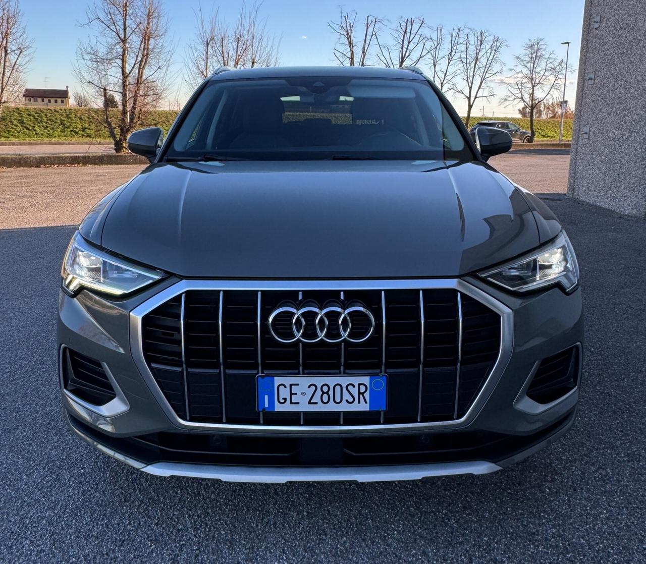 Audi Q3 35 TFSI S tronic Business