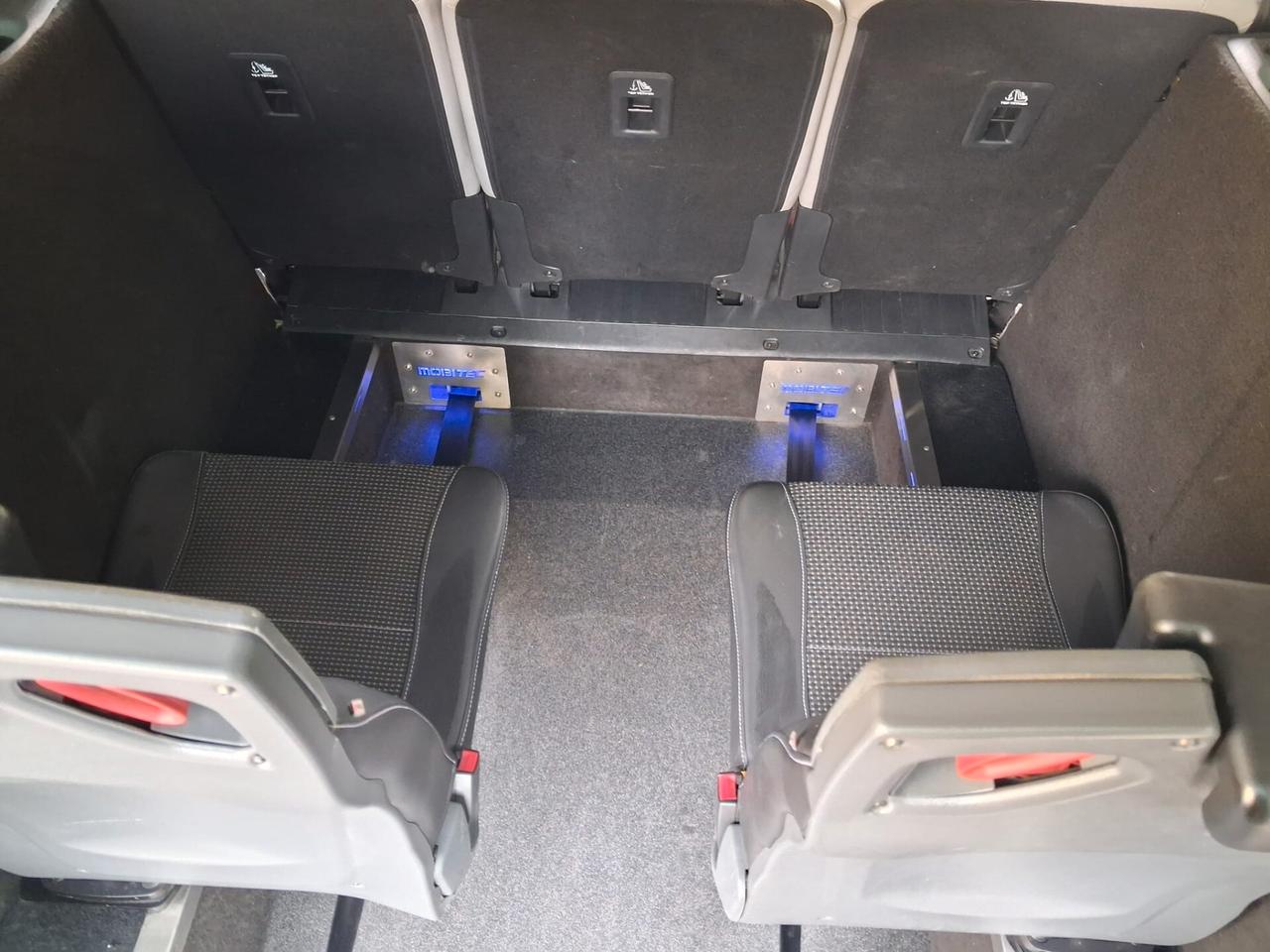 Toyota Proace Pianale ribassato con rampa disabili in carrozzina