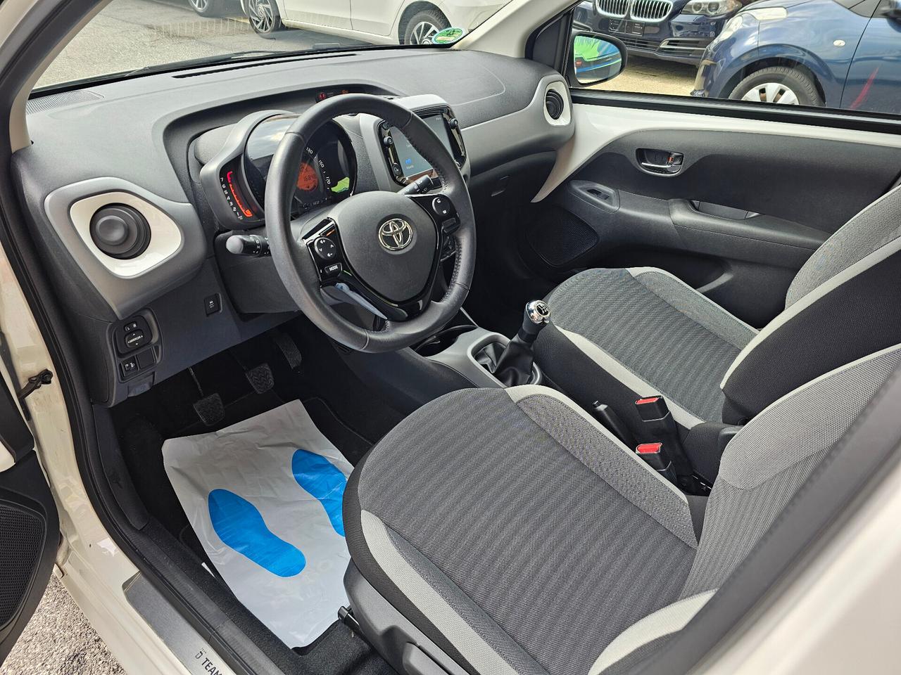 Toyota Aygo Connect 1.0 VVT-i 72 CV 5 porte TEAM D UNIPRO' ANDROID/APPLE CARPLAY NEOPAT OK