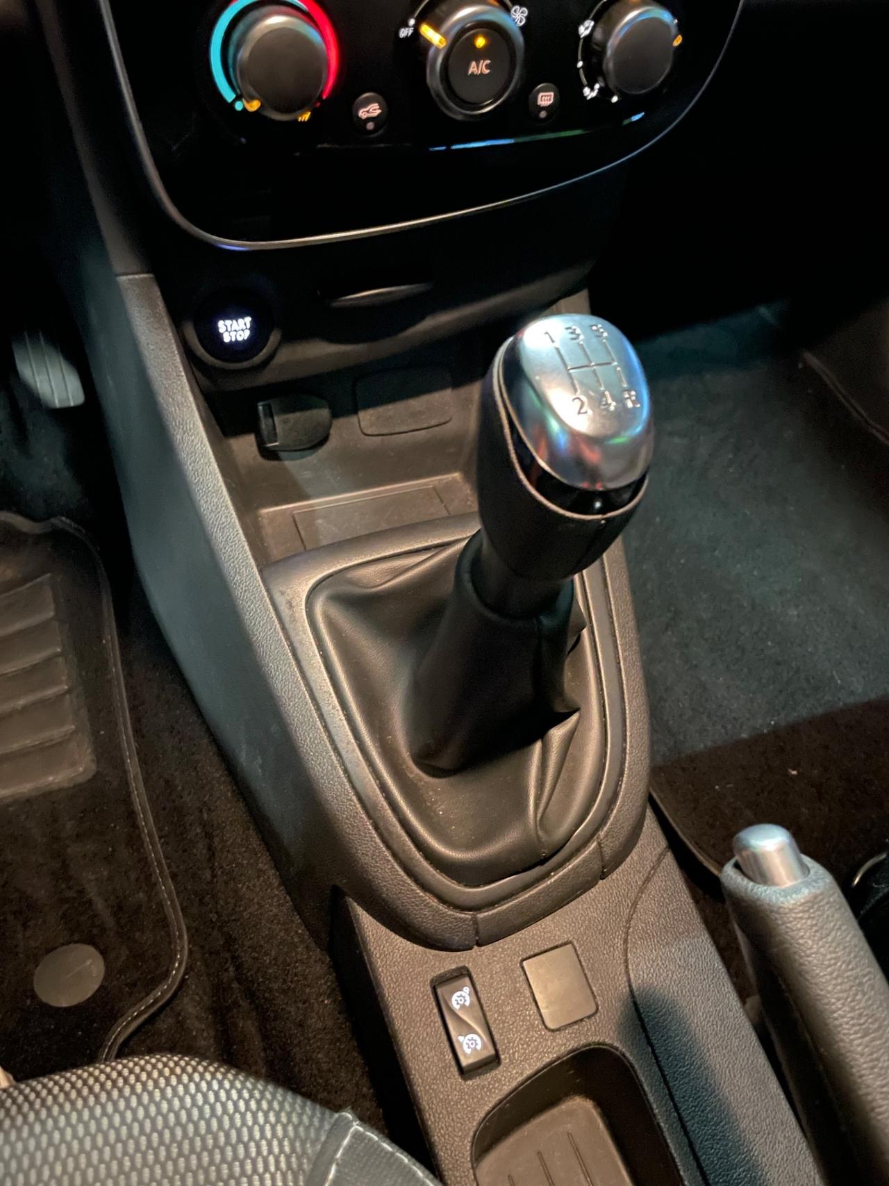 Renault Clio 1.2 Neopatentati Euro 6