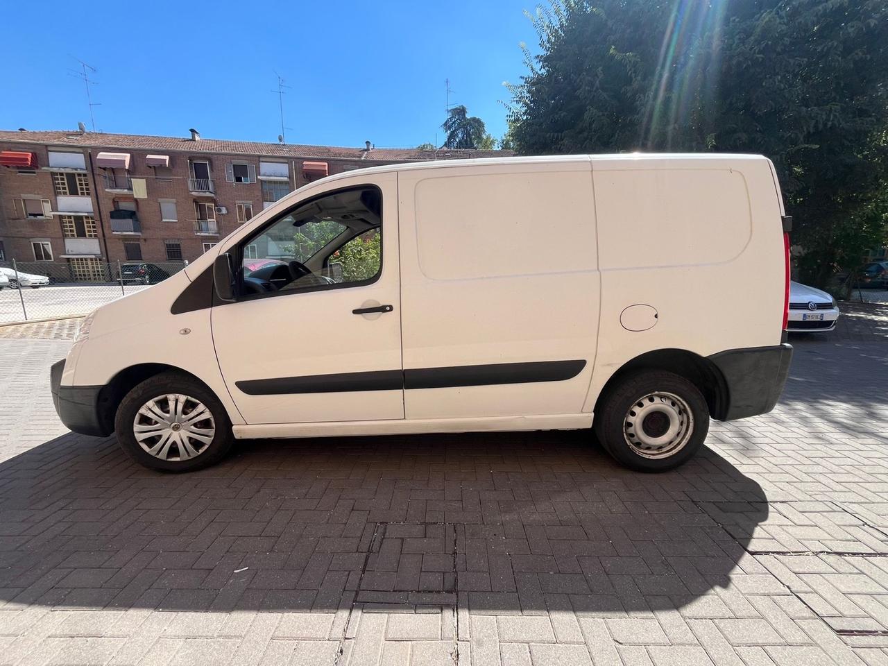 Toyota Proace 2.0 D-4D PC-TN Furgone Lounge 10q