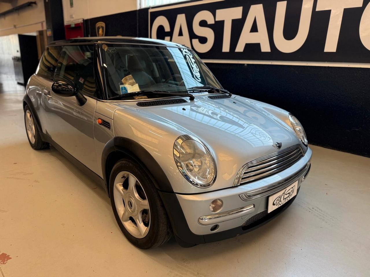 Mini Cooper 1.6 16V asi