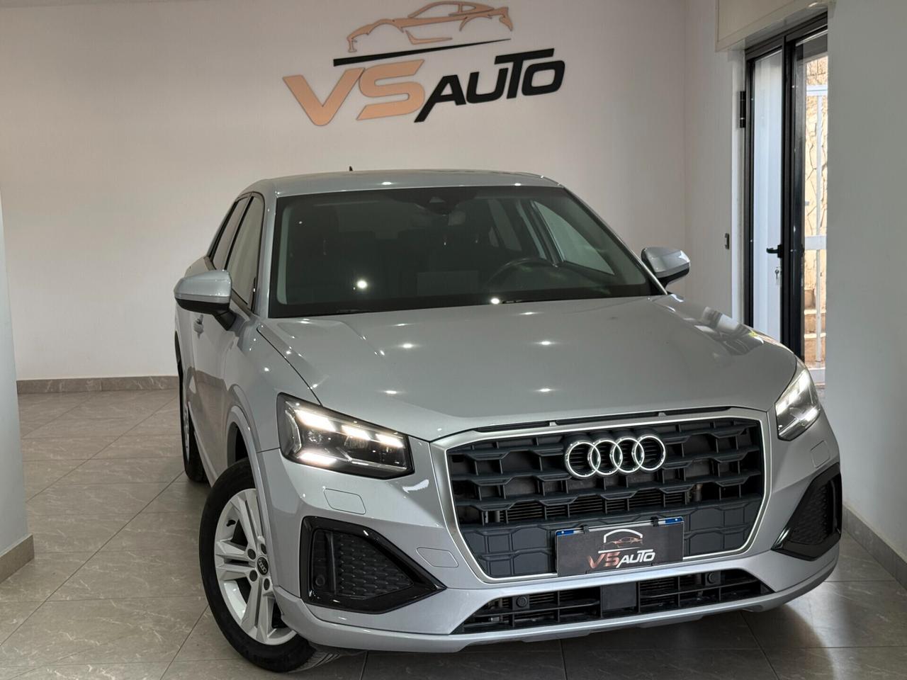 Audi Q2 30 TDI S tronic Identity Black