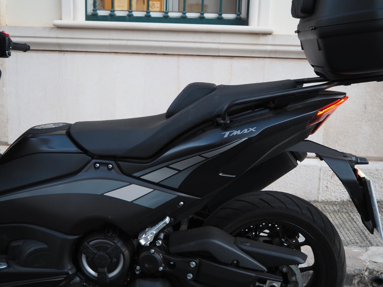 Yamaha TMAX 560