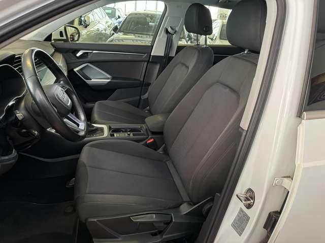 Audi Q3 Q3 35 1.5 tfsi mhev s-tronic