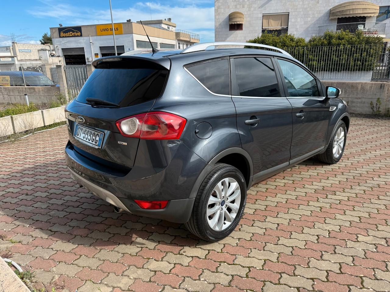 Ford Kuga 2.0 TDCi 136 CV 4WD Titanium DPF Tetto