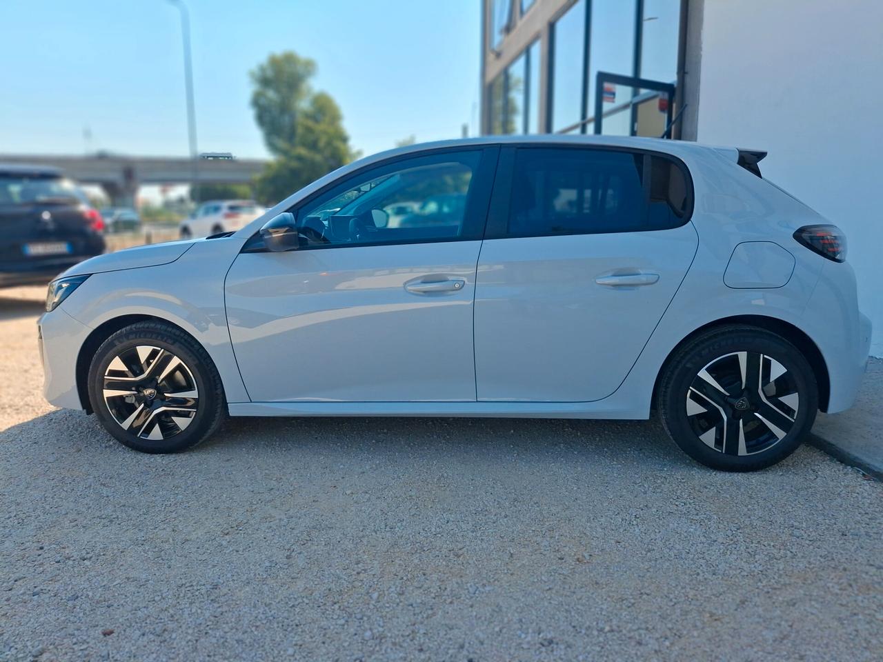 Peugeot 208 208, style