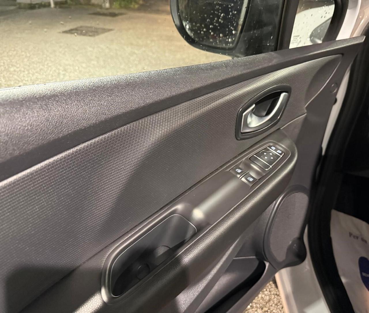 Renault Clio 1.5 Diesel Autocarro Neopatentati