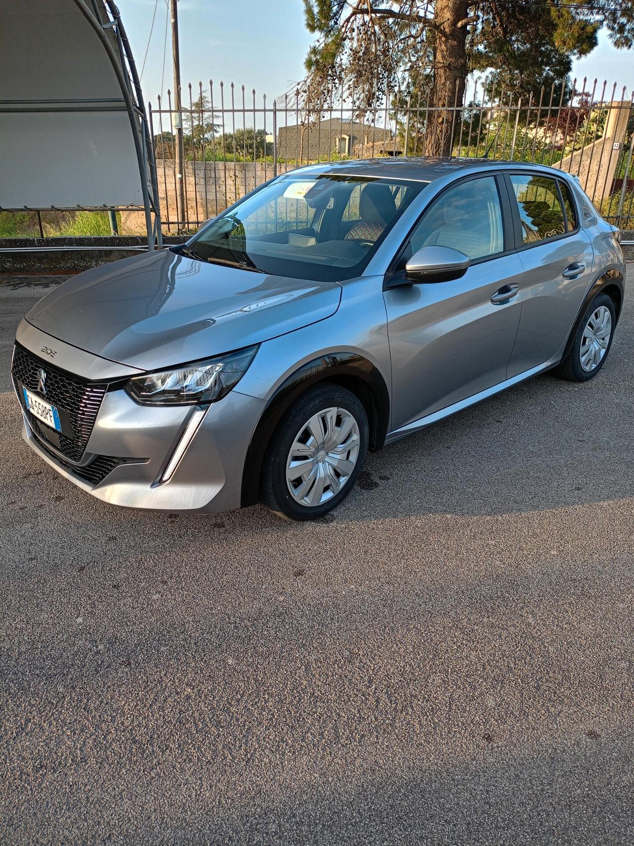 Peugeot 208 e Active