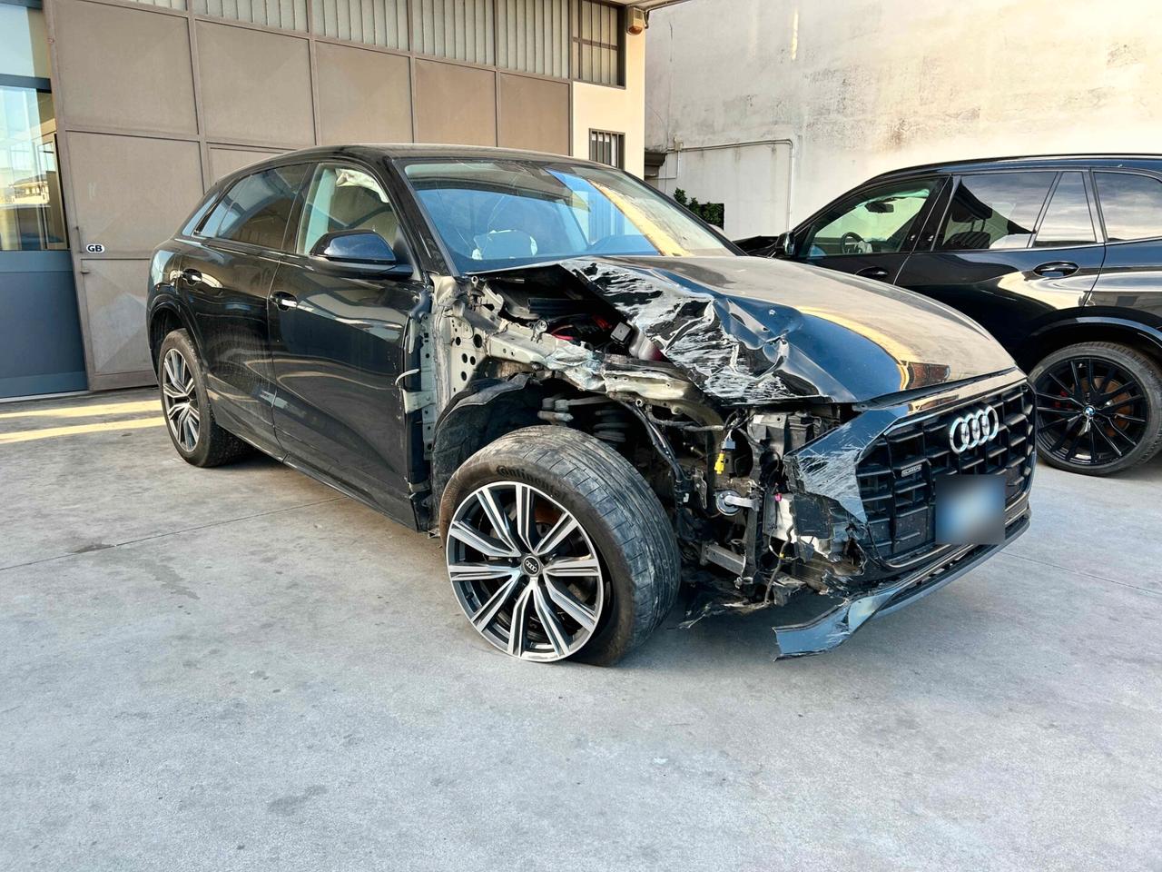 Audi Q8 3.0 TDI 230CV Aut. - 2022 Incidentata