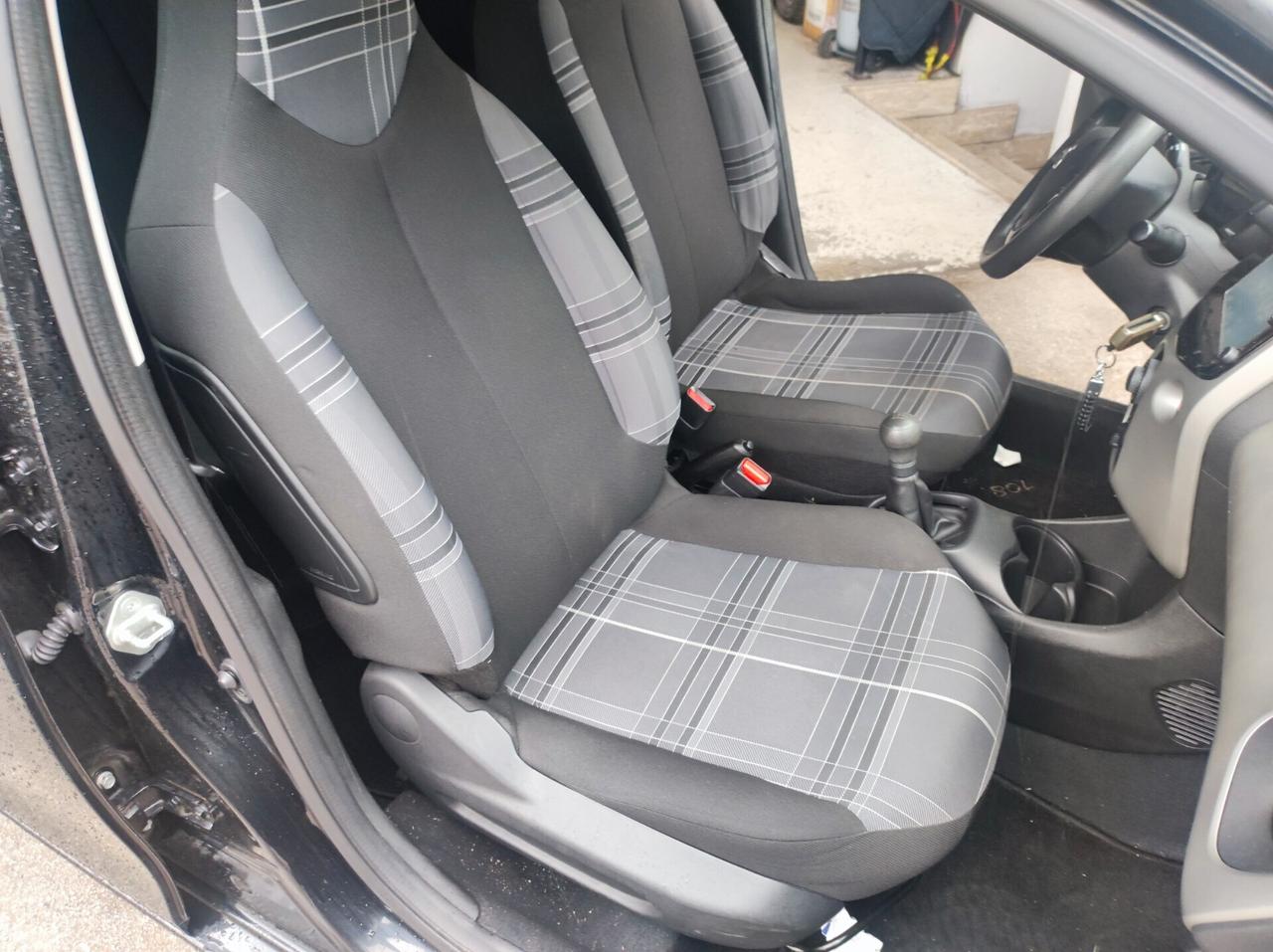 Peugeot 108 VTi 68 5 porte Allure