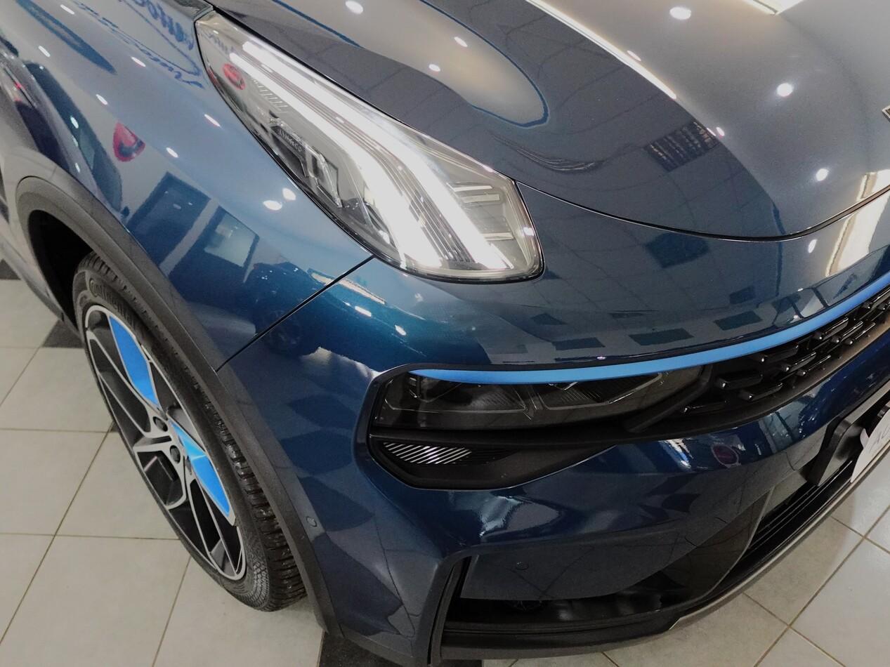Lynk and Co 01 1.5 BZ 261 CV PHEV 01