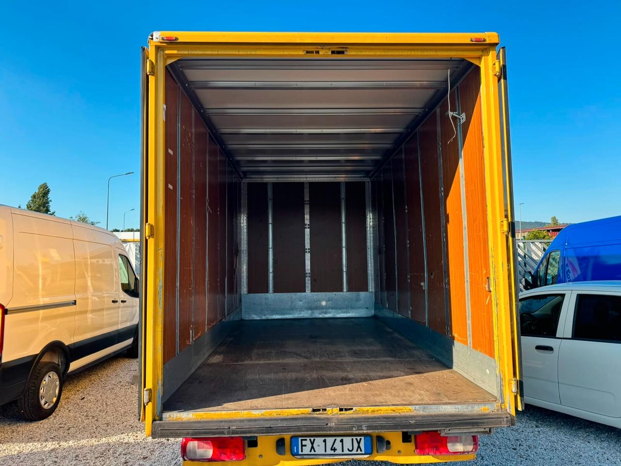 Volkswagen Crafter 35 2.0 TDI 140CV L4 Cab Furgone