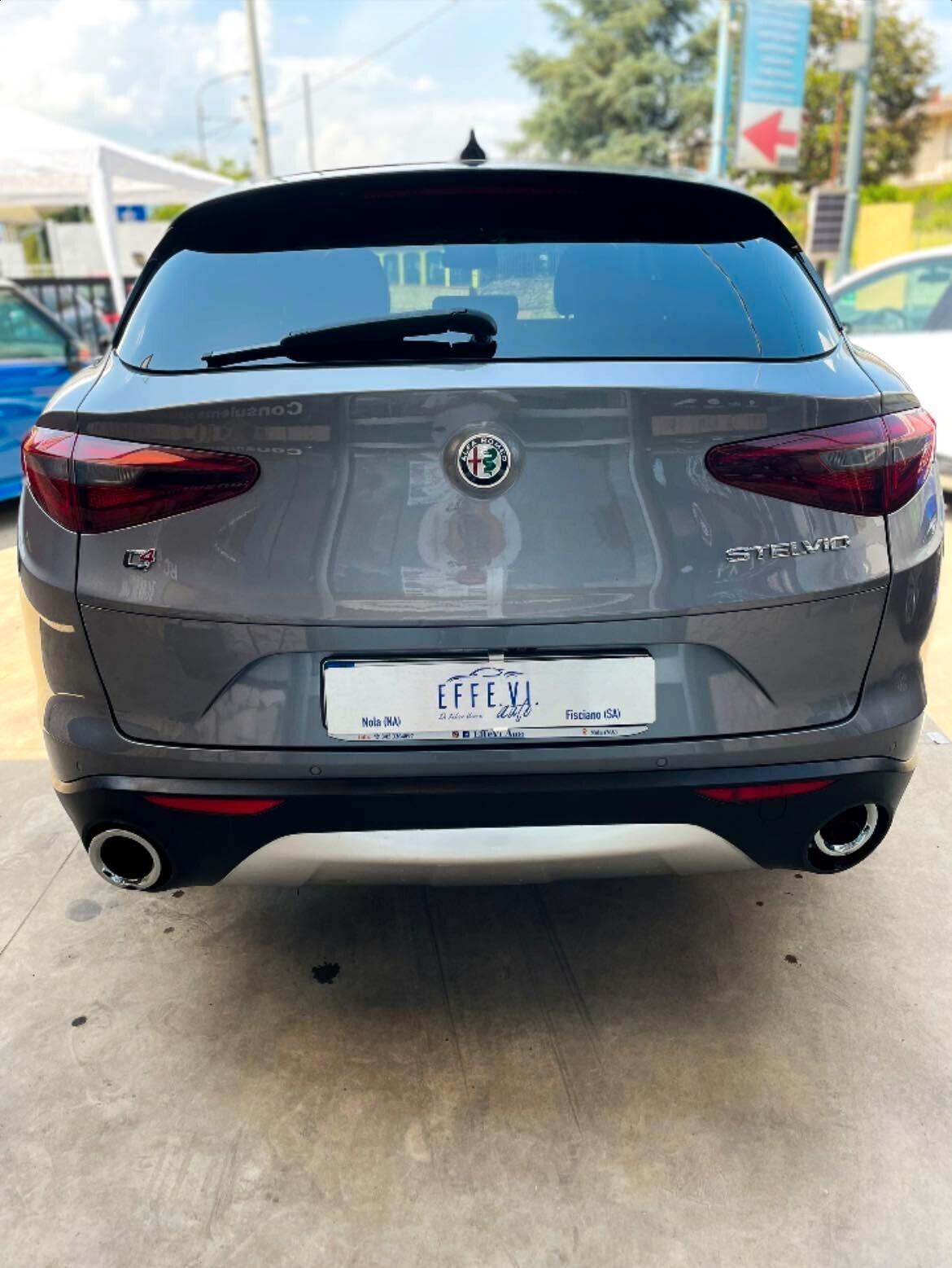 Alfa Romeo Stelvio 2.2 Turbodiesel 210 CV AT8 Q4 full optional tetto panoramico