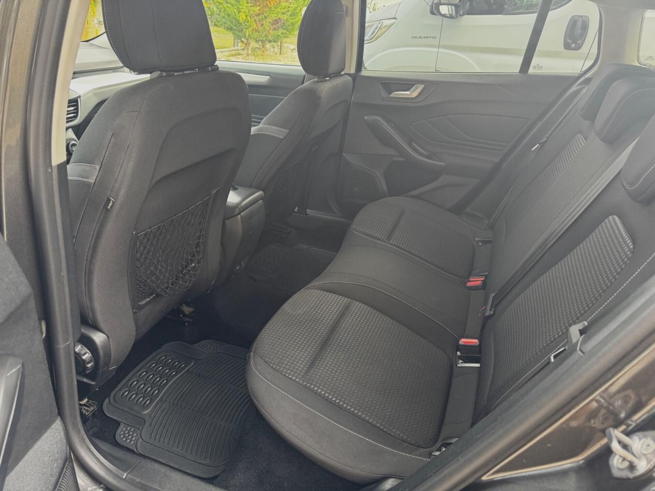 Ford Focus 1.5 TDCI 95 CV TITANIUM