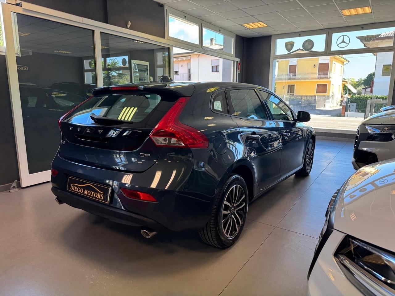 Volvo V40 D2 Geartronic Business Plus