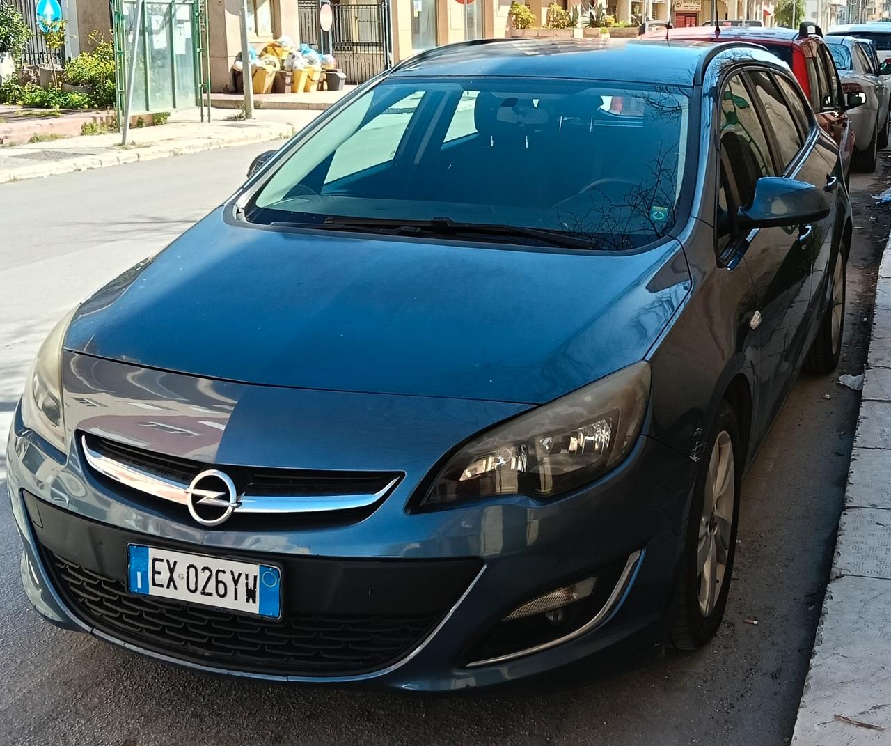 Opel Astra 1.4 Turbo 140CV Sports Tourer GPL Tech Elective