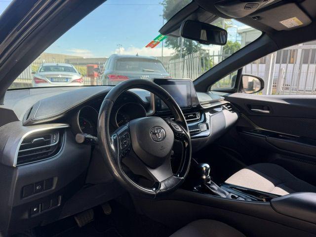 TOYOTA C-HR 1.8 Hybrid E-CVT Trend