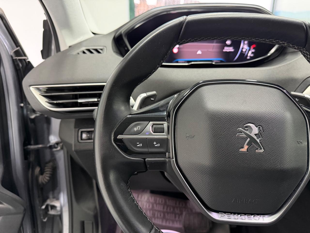 Peugeot 3008 BlueHDi 1.5cc 130cv S&S EAT8 Allure Pack