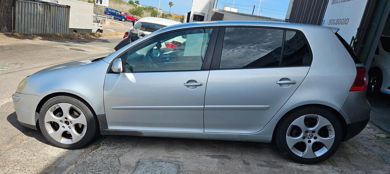 Volkswagen Golf 2.0 140CV GANCIO TRAINO - 2004