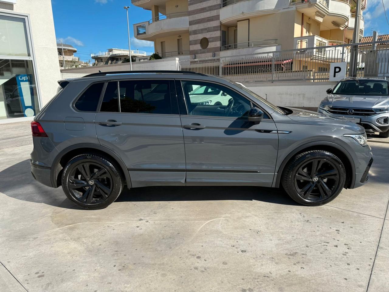 Volkswagen Tiguan 2.0 TDI 150 CV SCR DSG R-Line