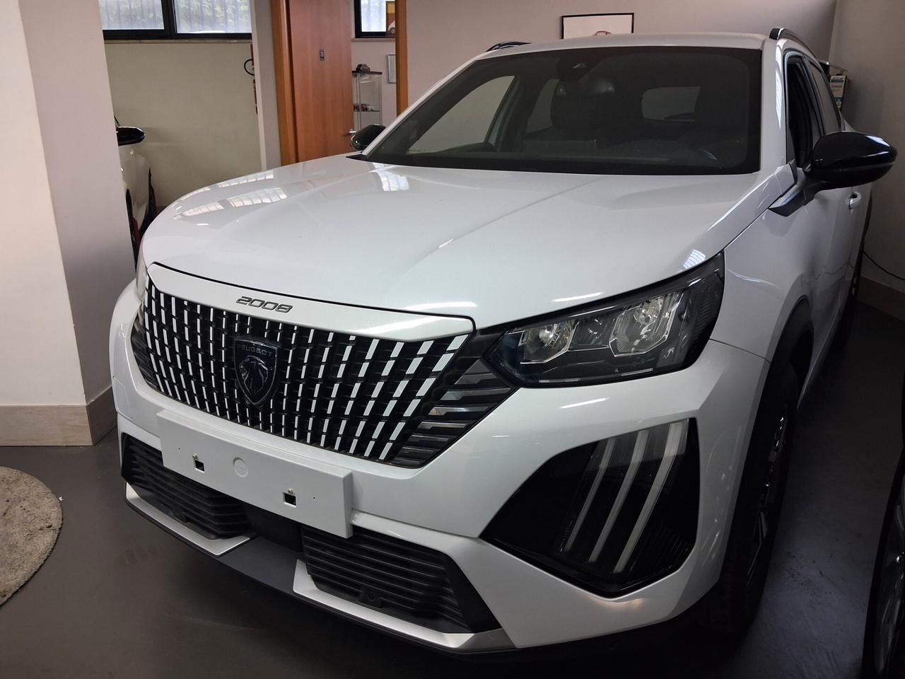 Peugeot 2008 PureTech 130 S&S EAT8 Allure
