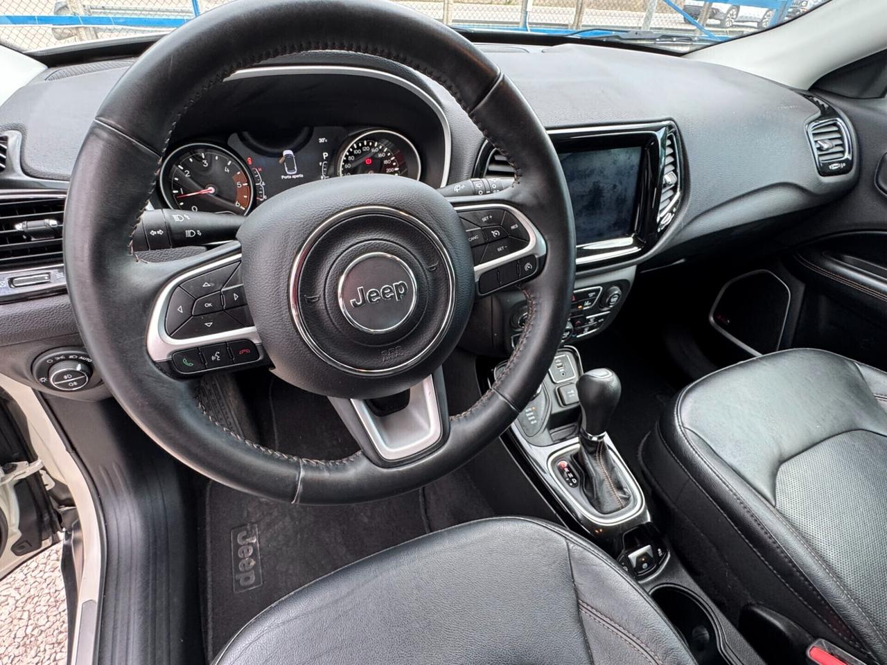 Jeep Compass 2.0 Multijet II cambio automatico km certificati 1 prop. 2017 bianco perla