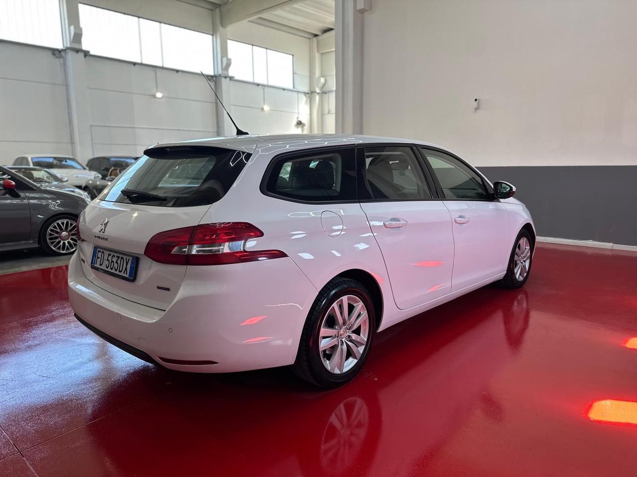 Peugeot 308 BlueHDi 120 S&S EAT6 SW Allure