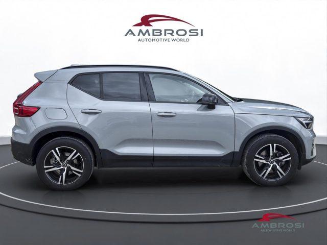 VOLVO XC40 2.0 b3 Plus Dark auto