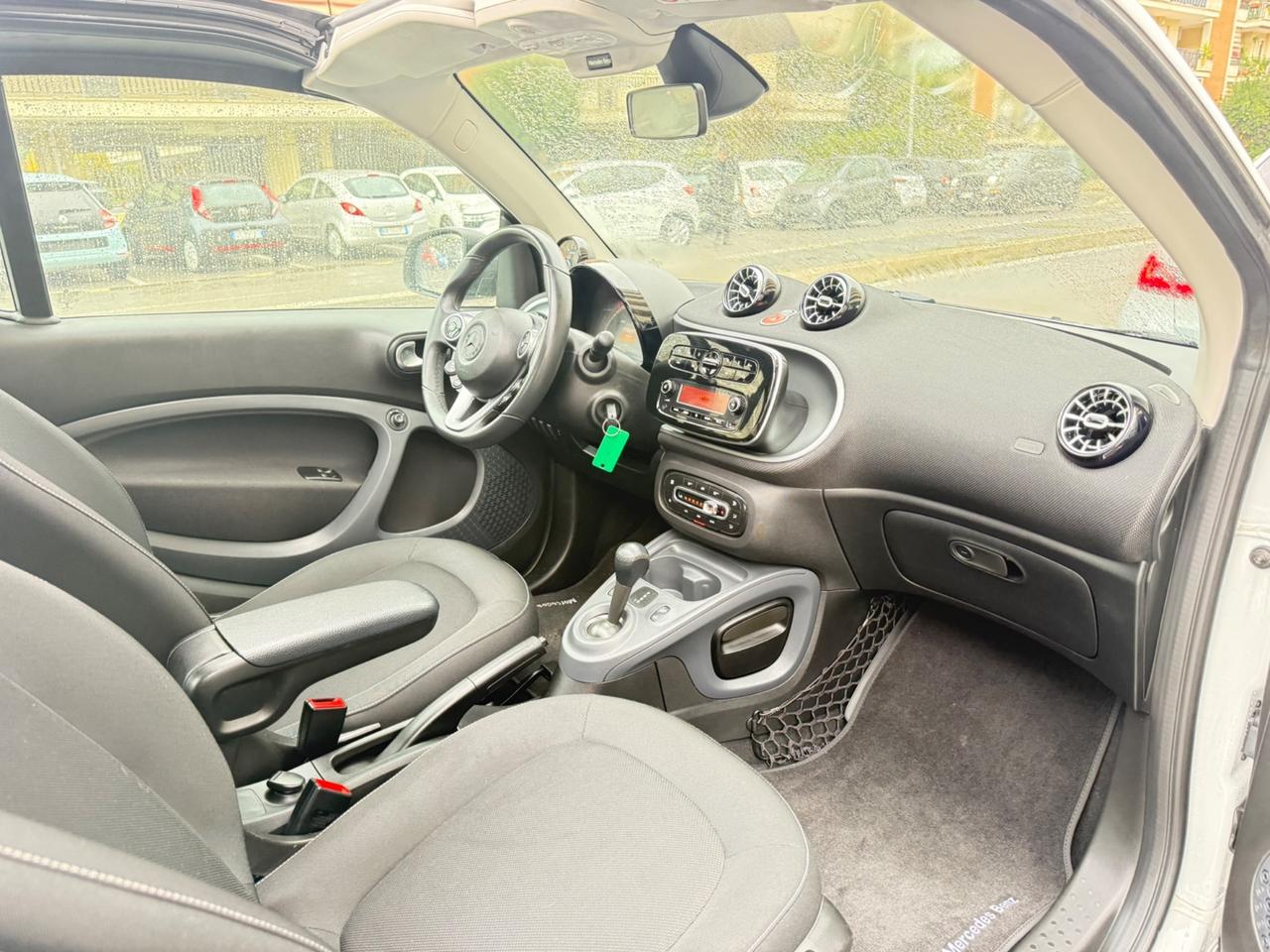 Smart ForTwo 70 1.0 twinamic cabrio Passion LED PDC CERCHI 15 BLUETOOTH