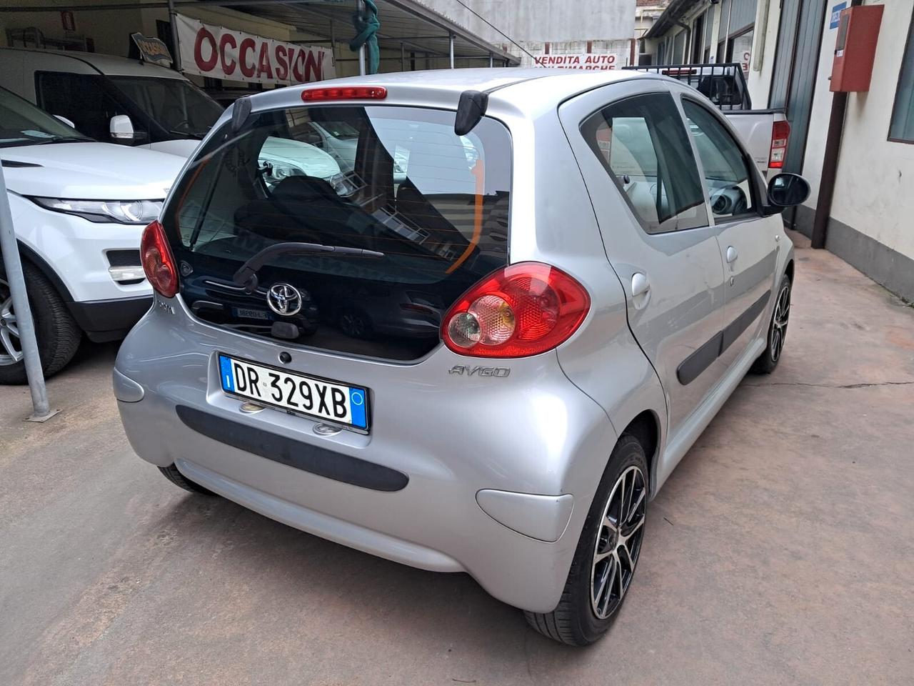 Toyota Aygo 1.4 turbodiesel 5 porte Sol