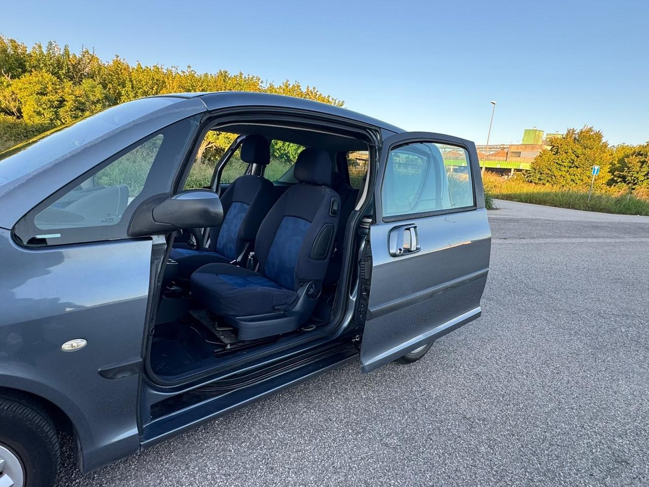 Peugeot 1007 1.4 Sporty 2Tronic