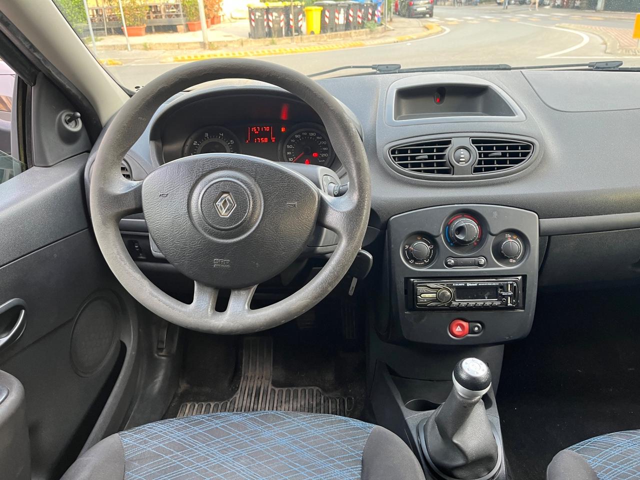Renault Clio Storia 1.2 16V 5 porte Dynamique