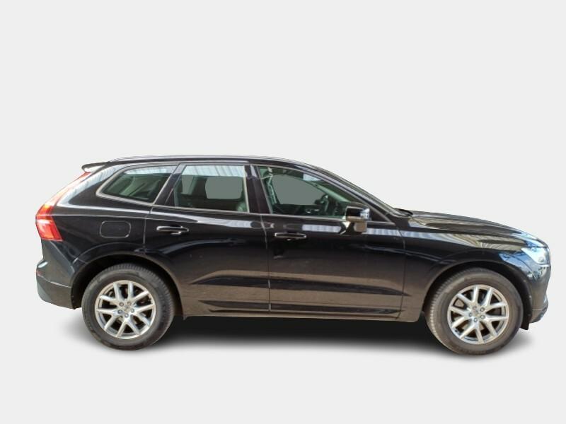 VOLVO XC60 B4 D AWD Geartronic Momentum