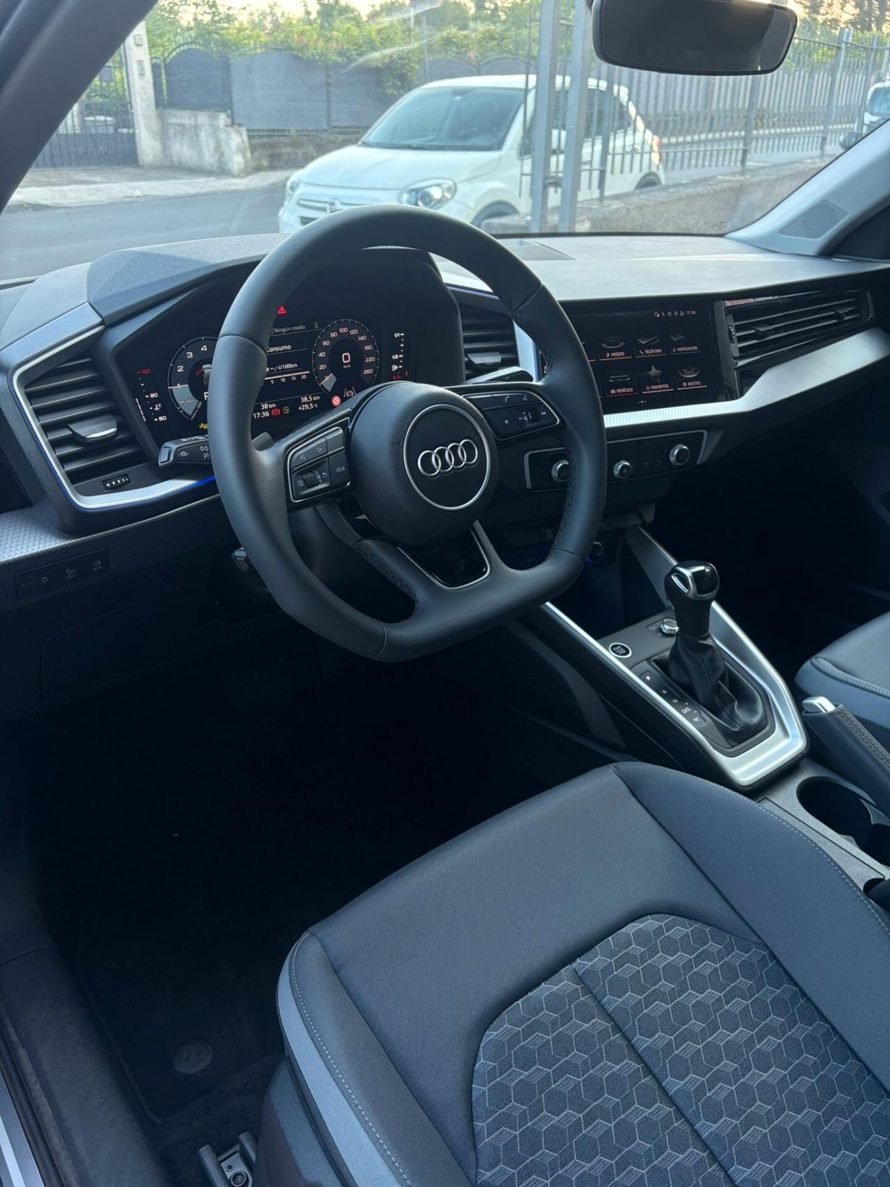 Audi A1 allstreet 35 TFSI S tronic Identity Contrast