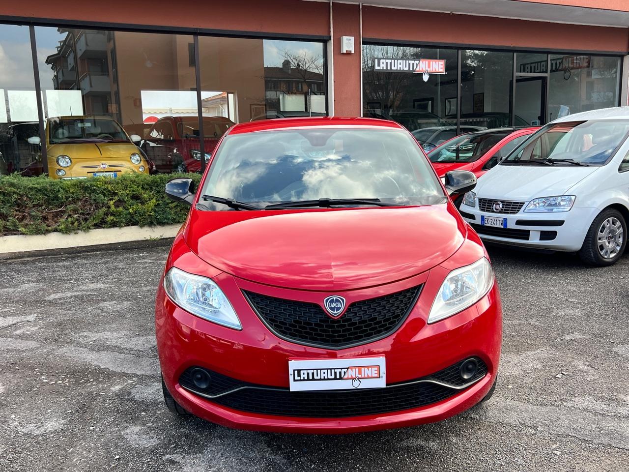 Lancia Ypsilon 1.2 69 CV 5 porte S&S Platinum