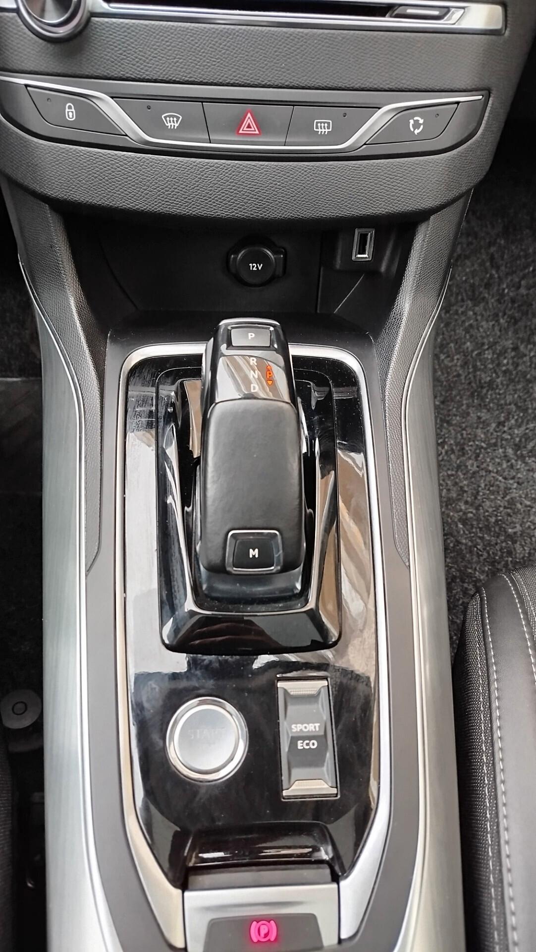 Peugeot 308 BlueHDi 130 S&S EAT8 SW Allure