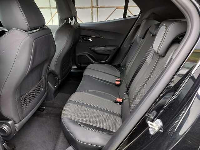 Peugeot 2008 PureTech 130 S&S GT