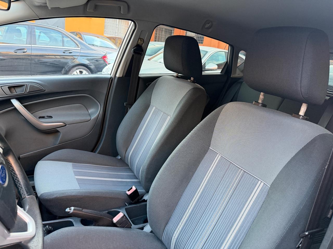 Ford Fiesta 1.4 TDCi 5p. Titanium