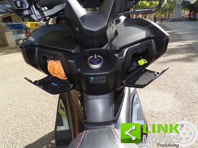 KYMCO Xciting 400i s 400 VS- ABS con TCS