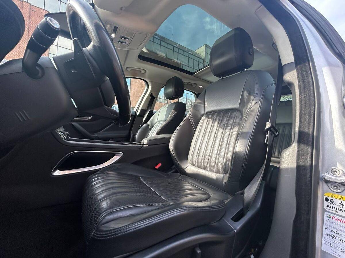 Jaguar F-Pace 3.0d V6 Portfolio awd 300cv auto