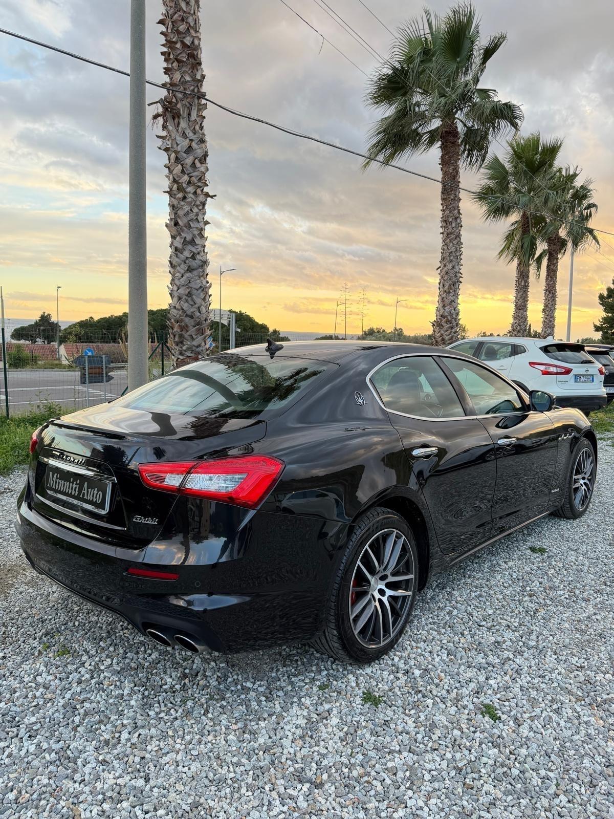 Maserati Ghibli V6 Diesel 275 CV gransport