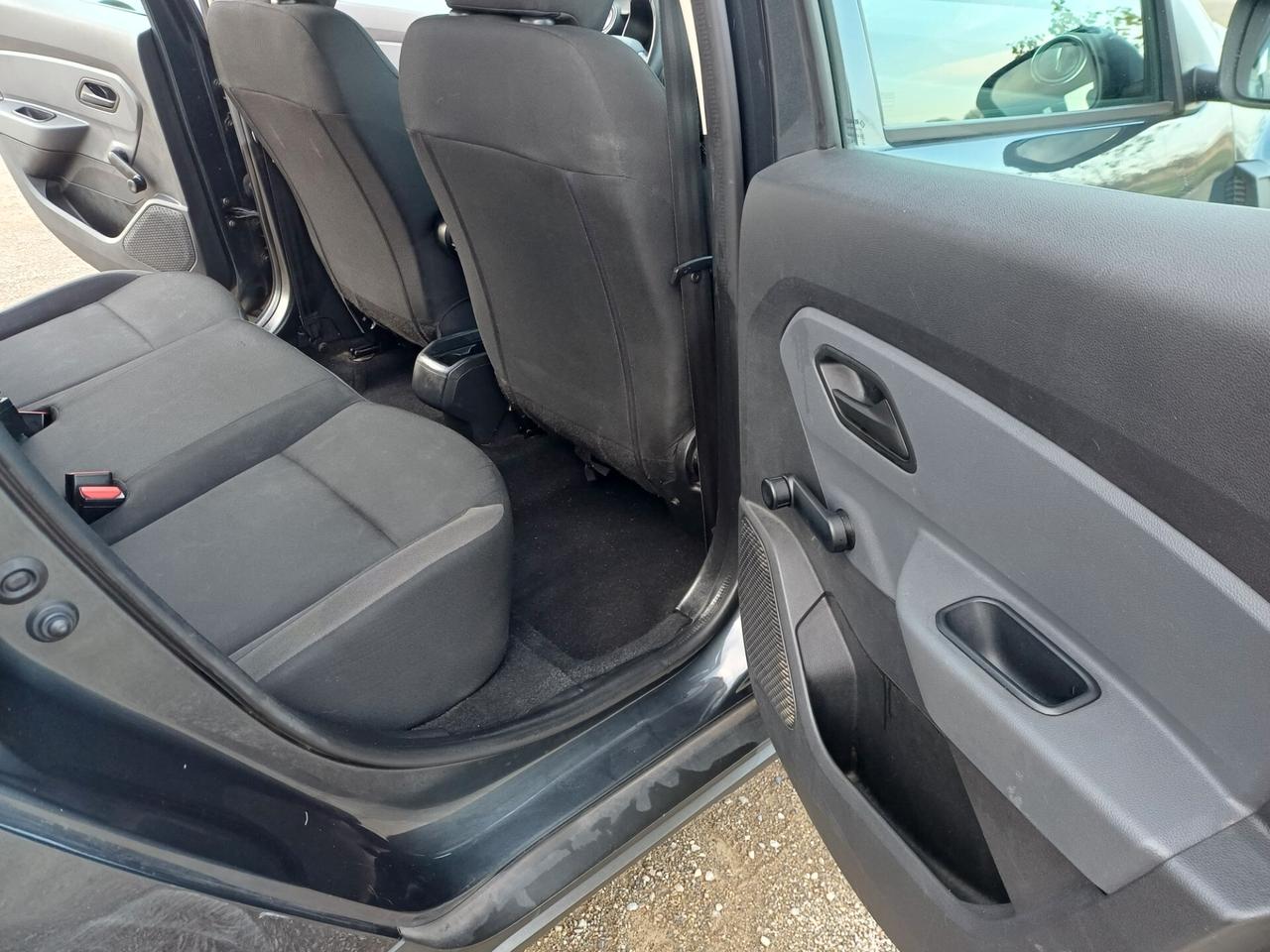 Dacia Duster 1.6 SCe GPL 4x2 Techroad