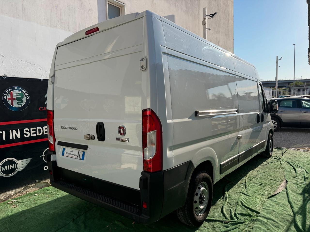 FIAT DUCATO PROFESSIONAL 35 2023 L3H2 2.2 140CV LEGGI