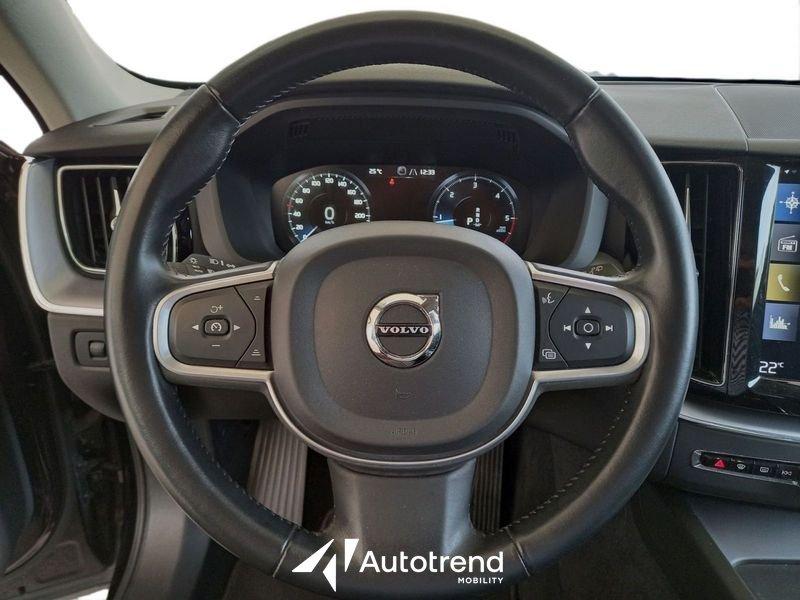 Volvo XC60 B4 197+14 CV AWD Automatica Mild Hybrid Momentum Pro